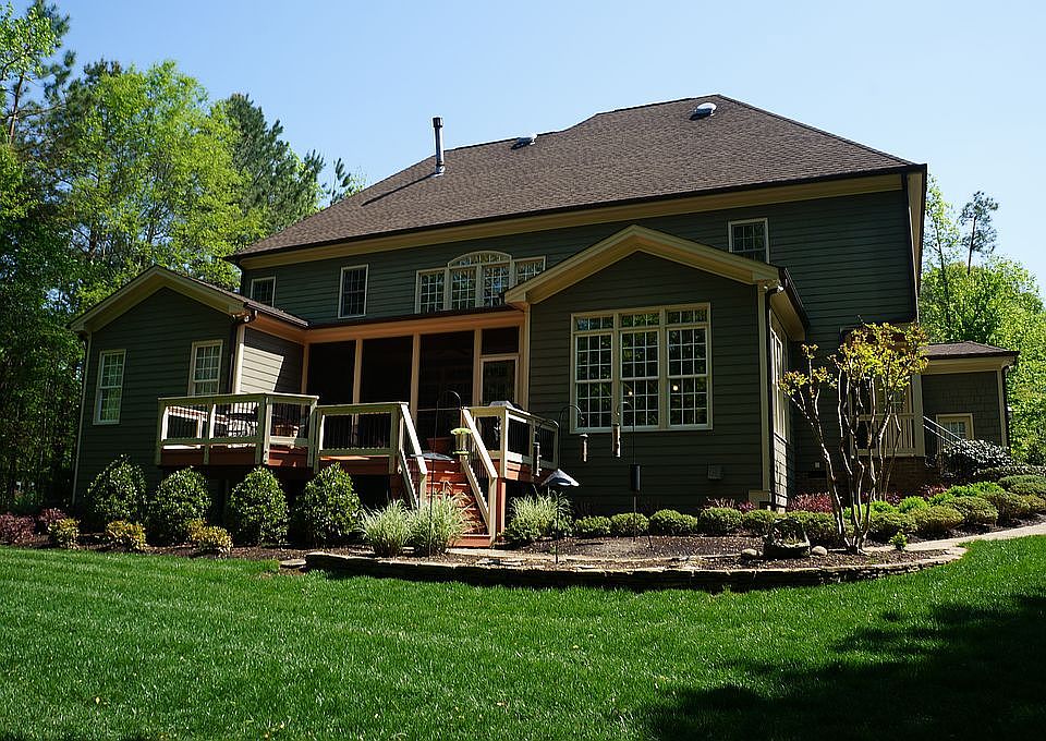 Exterior Back w/Tiered Deck