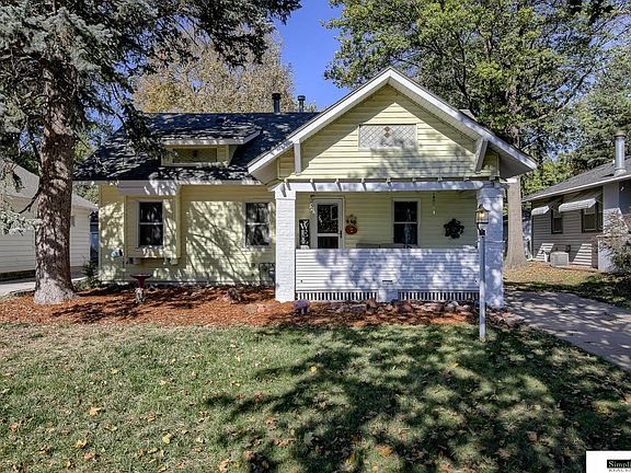 2nd image of 6828 Ballard Ave