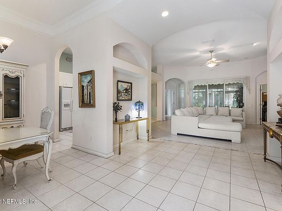 4th image of 10640 Brighton Hill Cir S