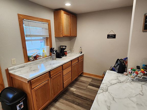 5th image of 60 E 10th St