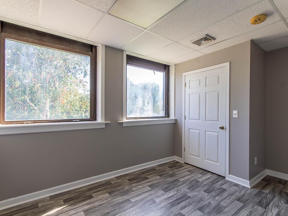 2nd image of 6 Institute St #10