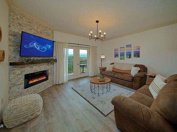 3rd image of 124 Plaza Dr Unit 3405