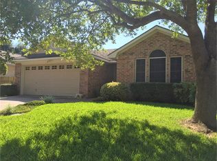 1106 Apache Dr, Brenham, TX 77833