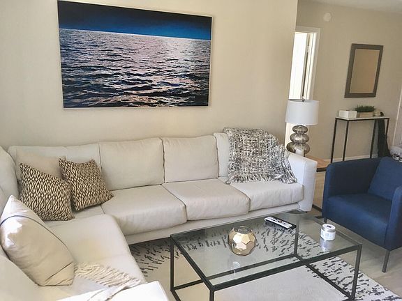 4th image of 1155 Main St APT 208