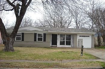 1st image of 3065 Albany Dr