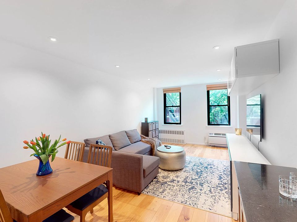 1st image of 315 W 55th St APT 4G