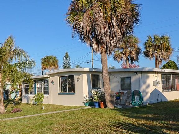 3rd image of 6610 Boatyard Dr