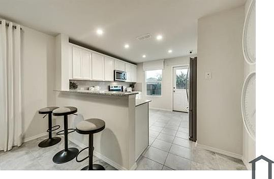 4th image of 1329 Rosenberg Dr