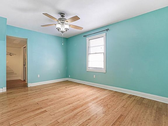 4th image of 2213 Lyndell Dr