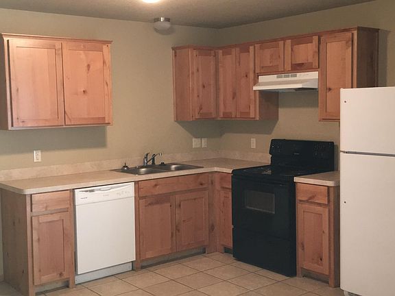 3rd image of 3503 Hollis Dr #A