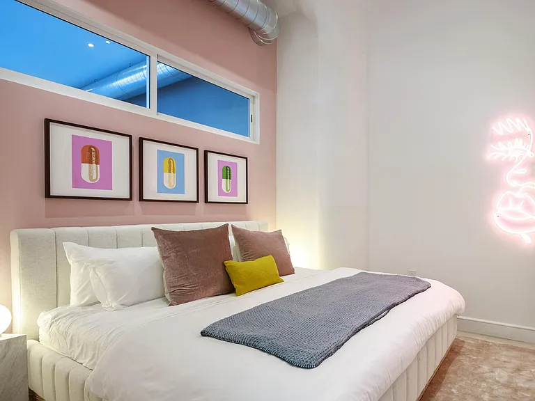 The Poplar 4 Bedroom Apartment Room