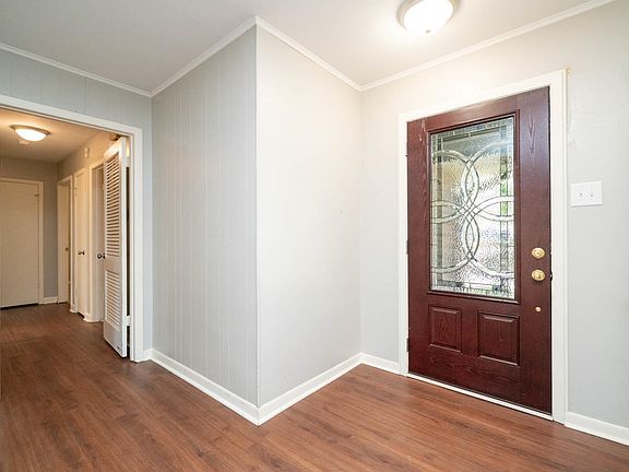 4th image of 11 Finch Dr