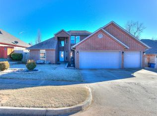 1944 Hillside Ter, Mustang, OK 73064