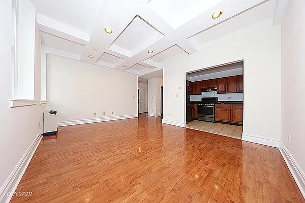 Rented by Corcoran | media 27