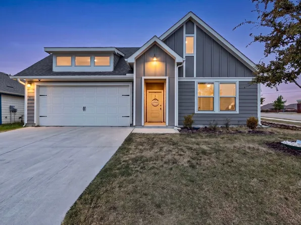 11129 Pond View Ct, Providence Village, TX 76227