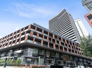 20 Bruyeres Mews #727, Toronto, ON M5V 0G8