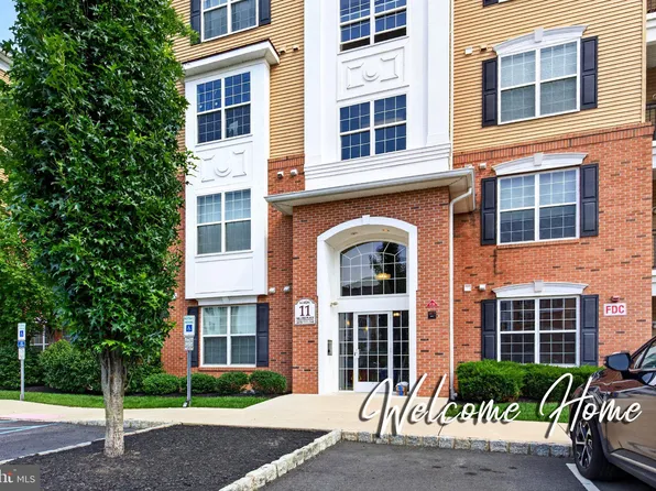 1128 Halifax Pl, Hamilton, NJ 08619