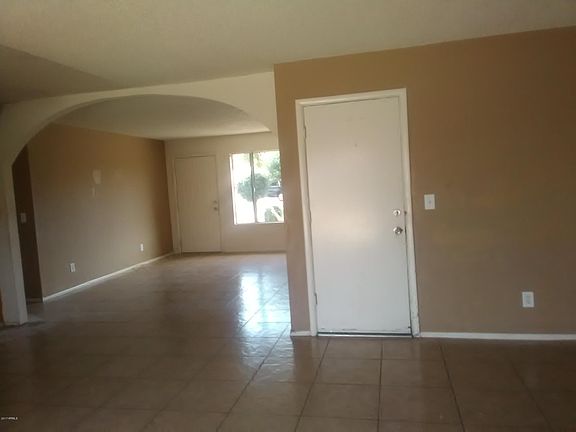 3rd image of 7168 W HOLLYHOCK Drive