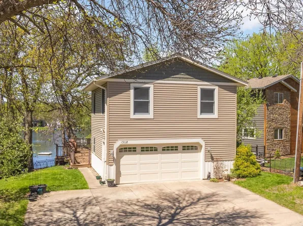 1308 Bay Dr SE, Forest Lake, MN 55025