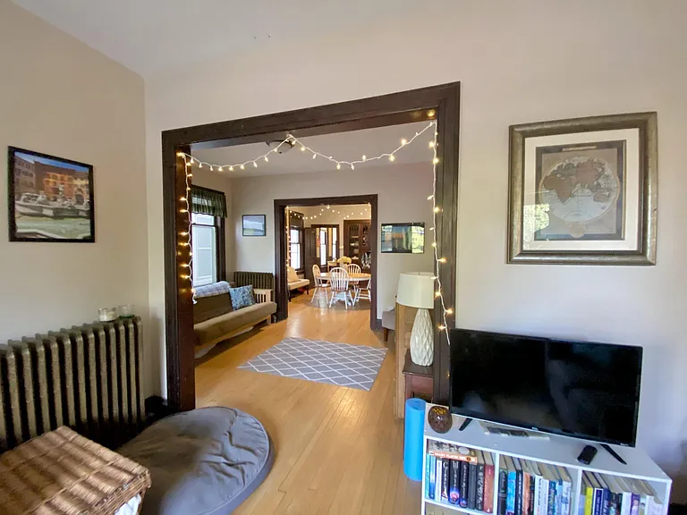 2823 S Logan Ave — Photo 10