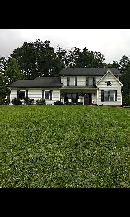 2nd image of 122 Ivy Ln