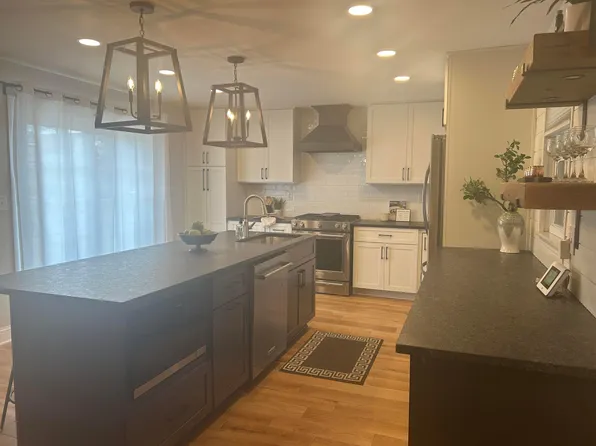 1382 Hollywood Pl, Columbus, OH 43212