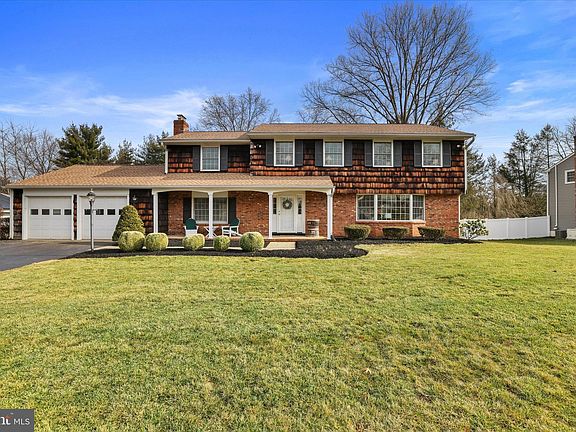 704 Briarwood Ct, Yardley, PA 19067 | Zillow