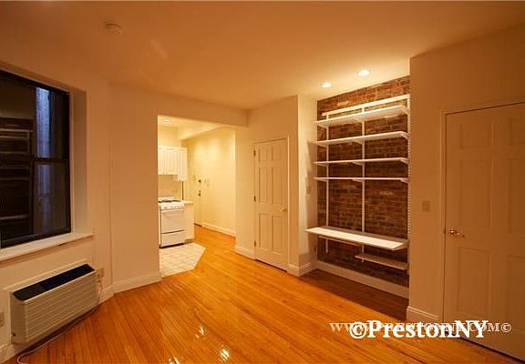 5th image of 366 Broome St APT 30