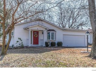 3 Hunting Creek Rd, Saint Peters, MO 63376