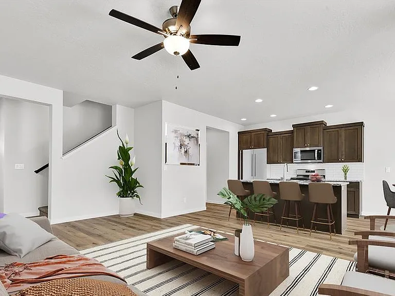 2118 S Defio Pl — Photo 3
