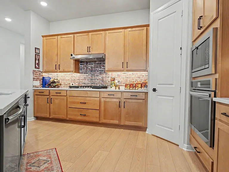 11910 Rice View Dr — Photo 5