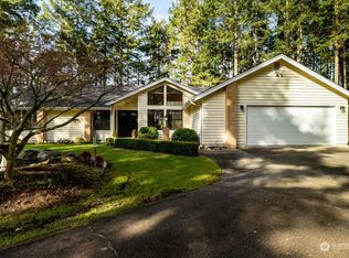 1642 Fern Pl, Oak Harbor, WA 98277