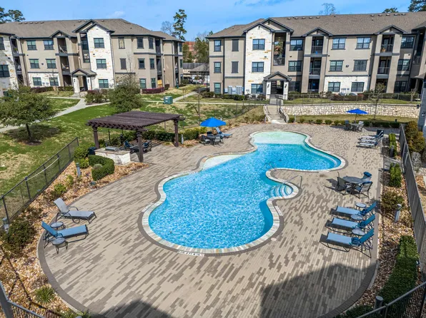 West Creek Apartments