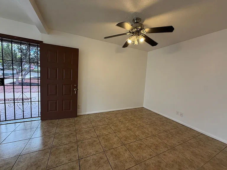 1307 Rufina Ln #2 — Photo 25