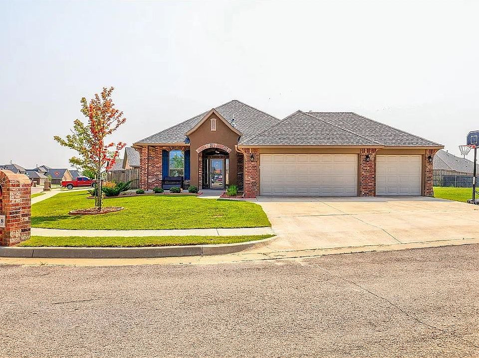 1st image of 208 SW 168th Ter