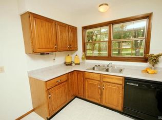 2046 Saint Paul Rd, O Fallon, MO 63366