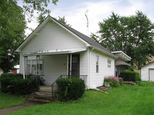 109 S Sullivan St, Industry, IL 61440
