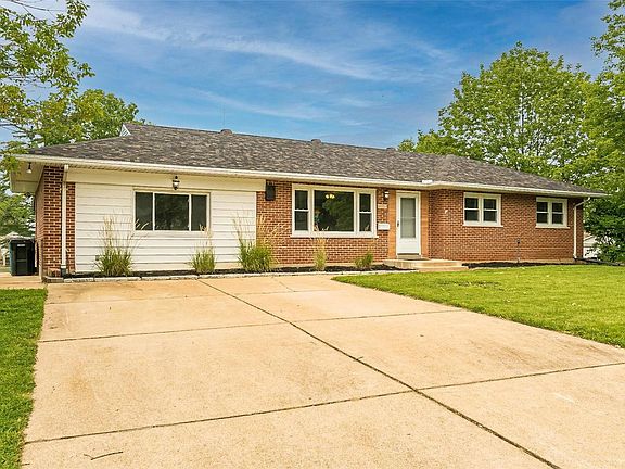 2nd image of 6901 Richford Ln