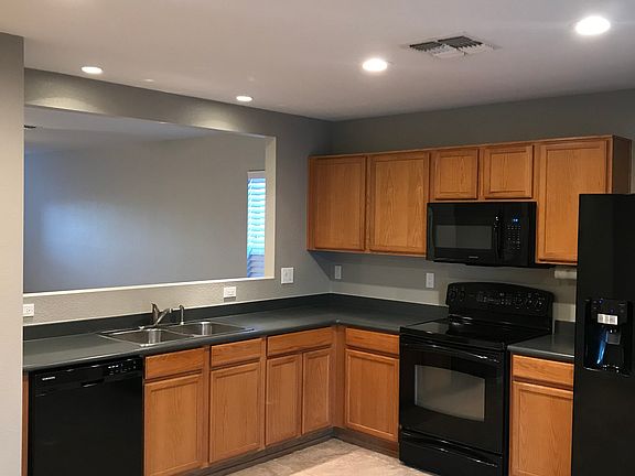 4th image of 3057 W Casino Ave