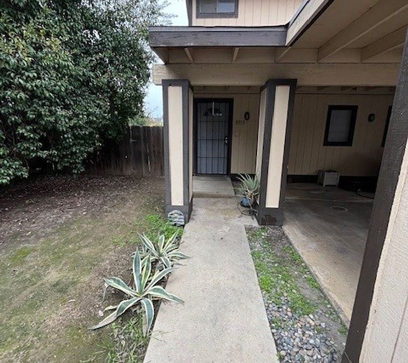 1st image of 3507-3513 S County Center Dr