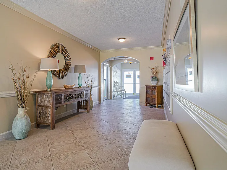 4049 Ocean Dr #305 — Photo 16