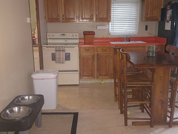 4th image of 9195 Superior Ave