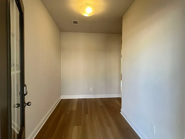 5224 Fox Den Rd — Photo 2