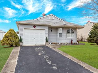 9 Noranda St, Toms River, NJ 08757