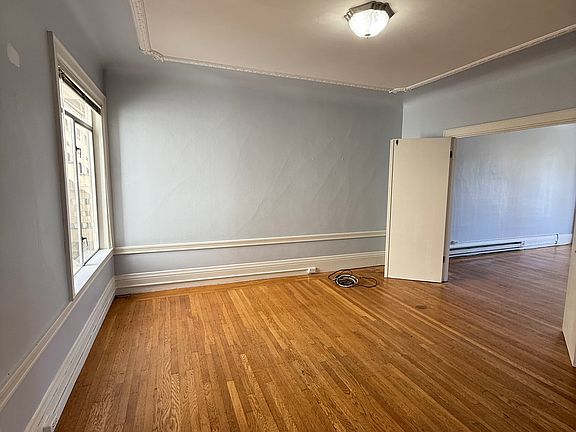 4th image of 1235 Bay St Unit 5