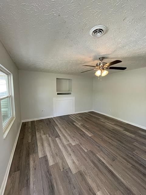 1st image of 1754 Woodpointe Dr