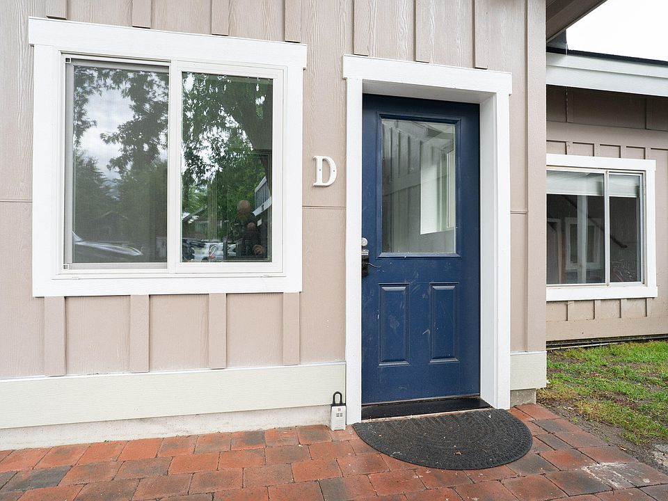 1st image of 218 Pinewood Ln #D6