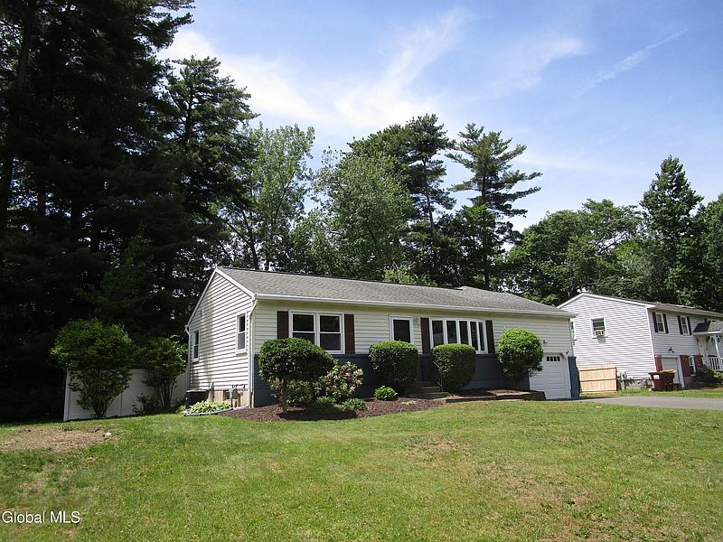 3rd image of 29 Garling Drive