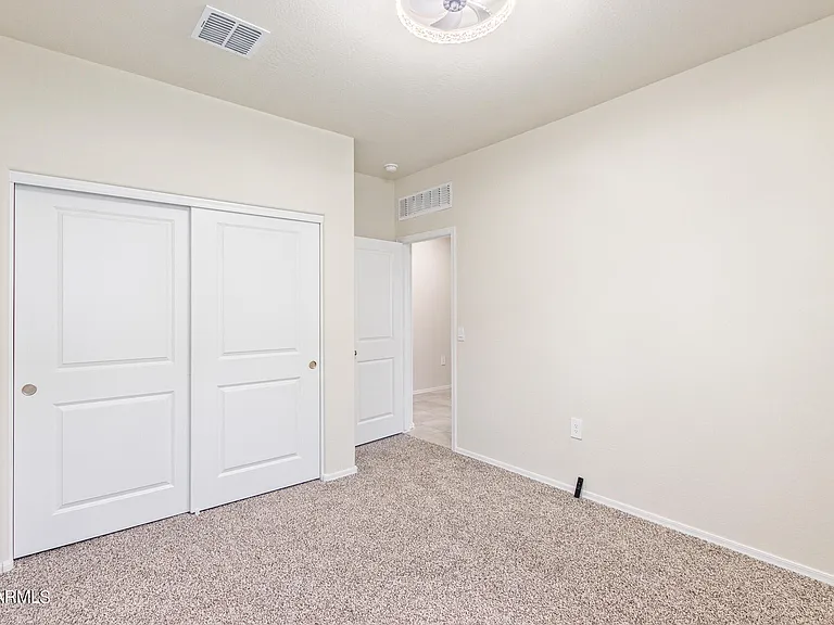 18646 W Buckskin Trl — Photo 25