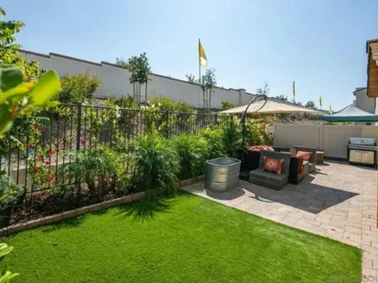 628 Gemstone Dr — Photo 17